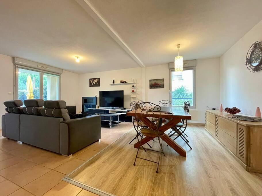 L'Appartement Michelet - Parking Prive Et Gratuit - 2Km Cite Medievale Carcassonne Exterior foto